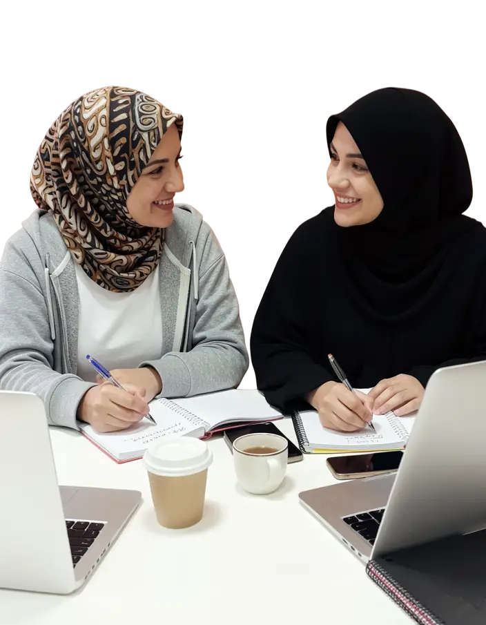 متدربتان في أكاديمية رياديات