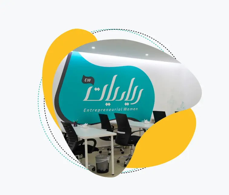 فريق رياديات في اجتماع عمل