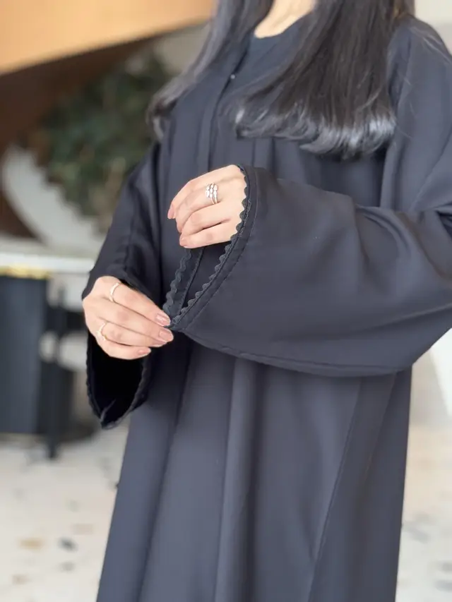 عباية تارا  بتدخيلة مثلثات علي الكم متميزه جدا
